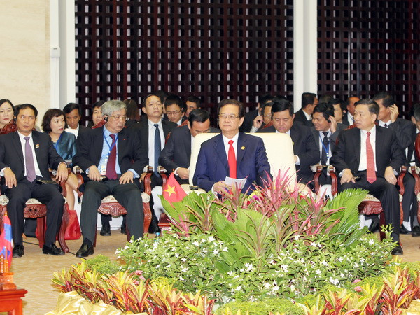 Thủ tướng đưa ra nhiều đề xuất quan trọng tại Hội nghị cấp cao CLV-8 ảnh 1