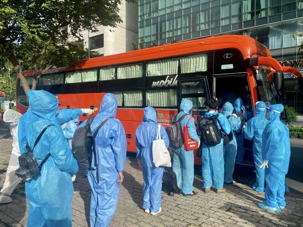 Các địa phương tổ chức xe đón công dân từ các tỉnh, thành phía Nam về ảnh 1