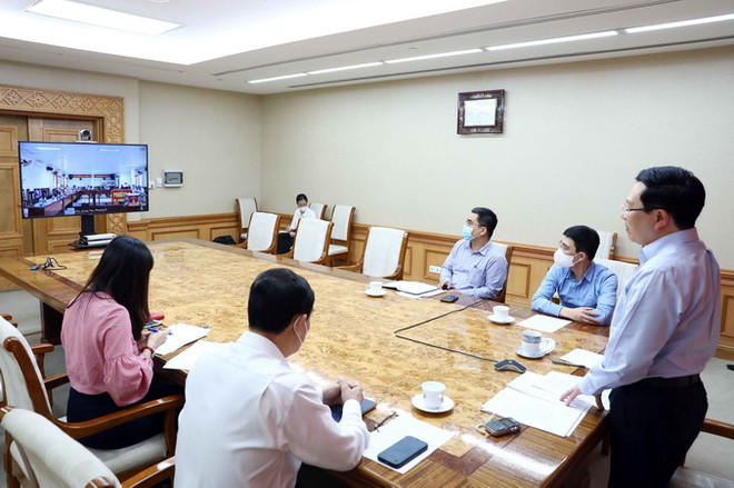 PTT Phạm Bình Minh và Trưởng ban Tuyên giáo tiếp xúc cử tri ảnh 2