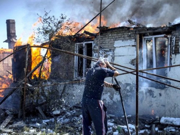 Ukraine bắt đầu điều tra tội ác của quân đội ở miền Đông ảnh 1