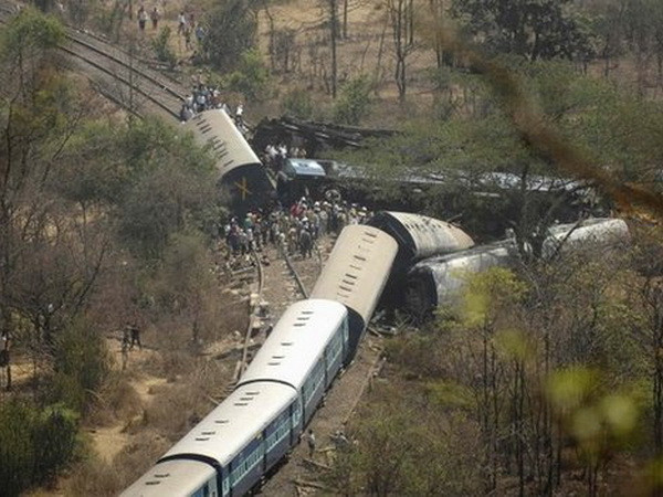 Tai nạn tàu hỏa ở Ấn Độ, ít nhất 20 người thiệt mạng ảnh 1