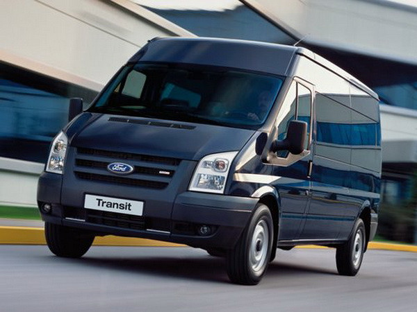 Mẫu xe Ford Transit. (Nguồn: transportworldafrica.co.za) Ford triệu hồi xe Transit để sửa chữa bộ phận gạt nước ảnh 1