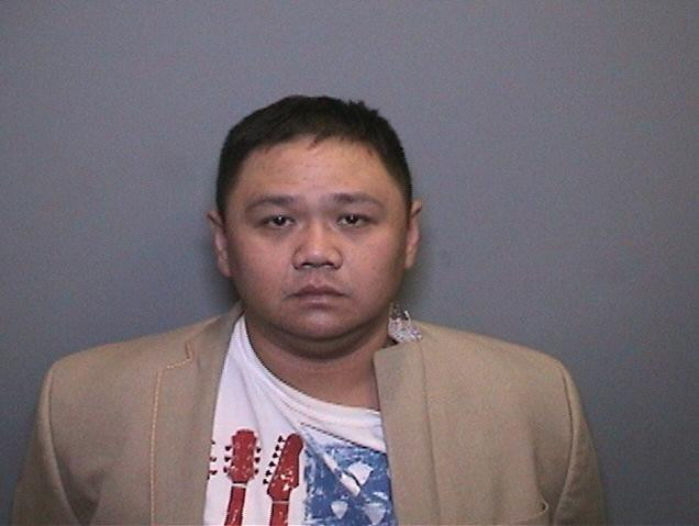 Báo Mỹ đăng ảnh, công bố lý do khiến nghệ sĩ Minh Béo bị bắt ảnh 1