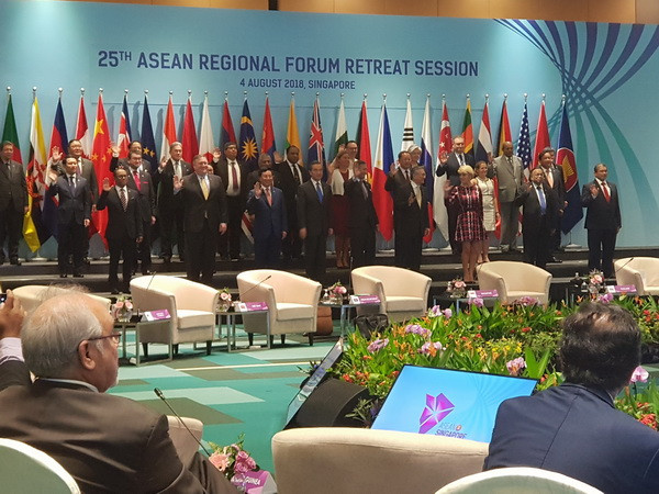 ARF kêu gọi Triều Tiên từ bỏ các vụ thử tên lửa và hạt nhân ảnh 1