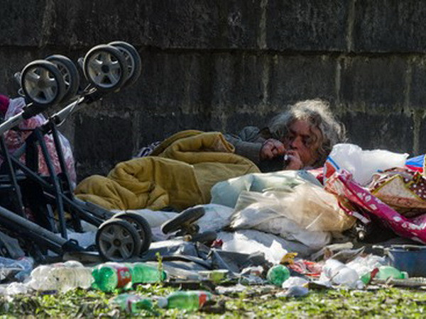 Hơn 4 triệu người Italy đang phải sống trong cảnh bần cùng ảnh 1