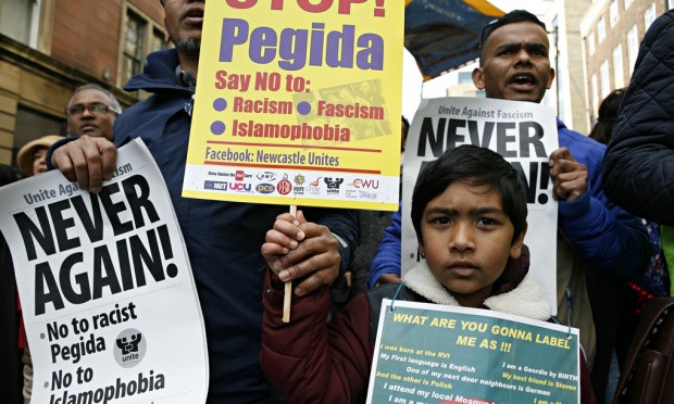 Phong trào PEGIDA tổ chức cuộc biểu tình đầu tiên tại Anh ảnh 1