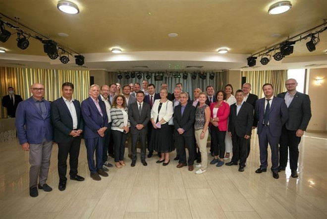 Việt Nam coi trọng quan hệ đối tác và hợp tác toàn diện với Ukraine ảnh 1