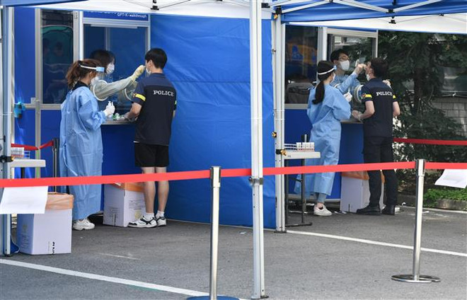 Hàn Quốc: Seoul bắt buộc người dân đeo khẩu trang từ ngày 24/8 ảnh 1