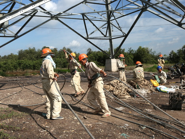 Đảm bảo tiến độ các dự án nguồn và lưới cấp điện cho miền Nam ảnh 1