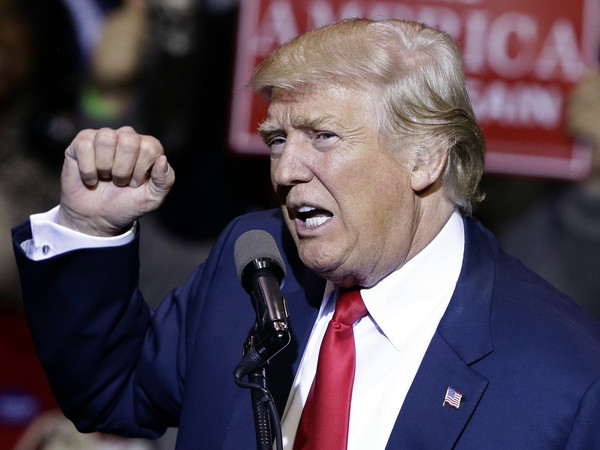 Tổng thống đắc cử Mỹ Donald Trump. (Nguồn: AP/TTXVN) Tổng thống đắc cử Mỹ Donald Trump đang xây dựng êkíp tỷ phú ảnh 1