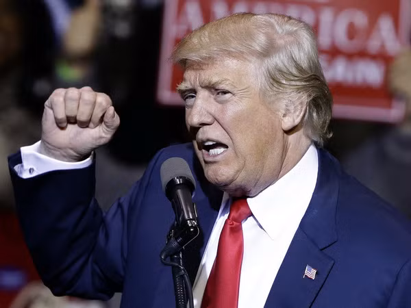 Tổng thống đắc cử Mỹ Donald Trump đang xây dựng êkíp tỷ phú ảnh 1