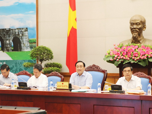 Phó Thủ tướng Hoàng Trung Hải phát biểu tại hội nghị. (Ảnh: Lâm Khánh/TTXVN) Kiểm tra chặt các thủy điện nhỏ chây ỳ tiền dịch vụ môi trường rừng ảnh 1