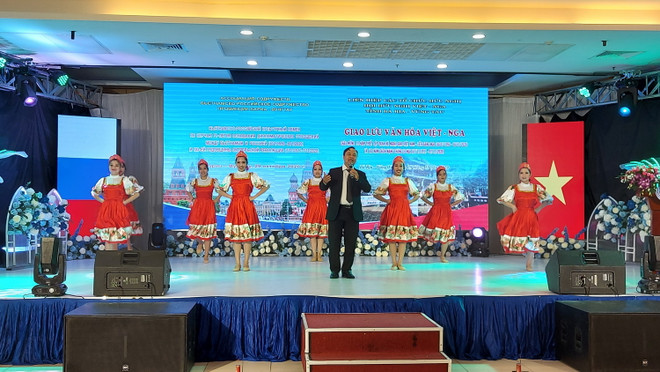 Giao lưu văn hóa thắm tình hữu nghị Việt Nam và Liên bang Nga ảnh 1