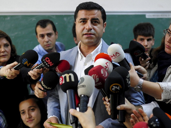 Thổ Nhĩ Kỳ bắt giữ hàng loạt lãnh đạo và nghị sỹ người Kurd ảnh 1