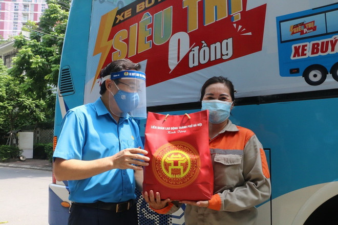 Hà Nội tiếp tục nhân rộng mô hình "Siêu thị 0 đồng" cho người lao động ảnh 1