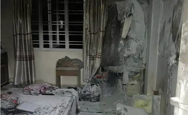 Quảng Ninh: Cháy nhà trong đêm, 4 người trong một gia đình bị thương ảnh 1