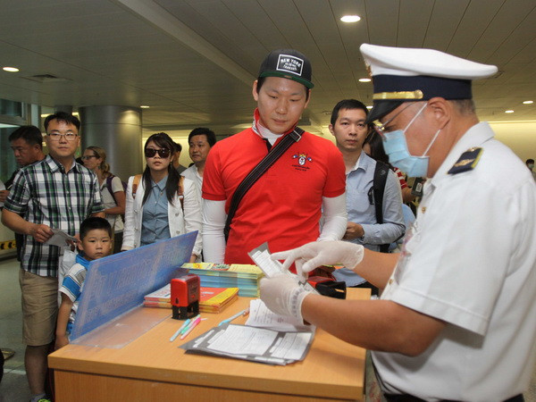 Kiểm tra công tác phòng, chống dịch bệnh MERS-CoV ở TP.HCM ảnh 1