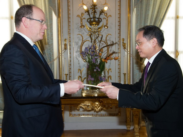 Việt Nam coi trọng phát triển quan hệ nhiều mặt với Monaco ảnh 1