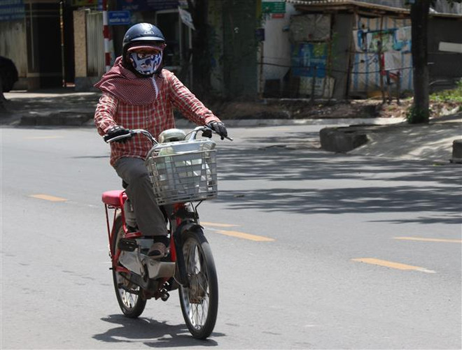 Trung Bộ nắng nóng gay gắt kéo dài, đề phòng cháy rừng ảnh 1