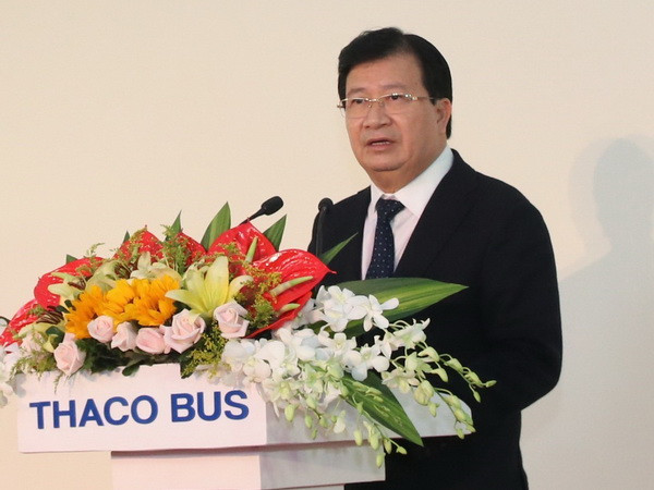 Khánh thành Nhà máy xe bus đầu tiên mang thương hiệu Việt Nam ảnh 1