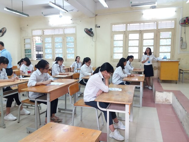 Đảm bảo an toàn, thuận lợi cho thí sinh ở hải đảo vào đất liền dự thi ảnh 1