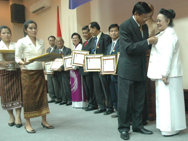 Lào đánh giá cao đóng góp của Việt kiều trong kháng chiến ảnh 1