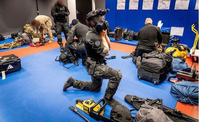 Chiến dịch truy bắt tội phạm toàn cầu qua điện thoại thông minh ảnh 2