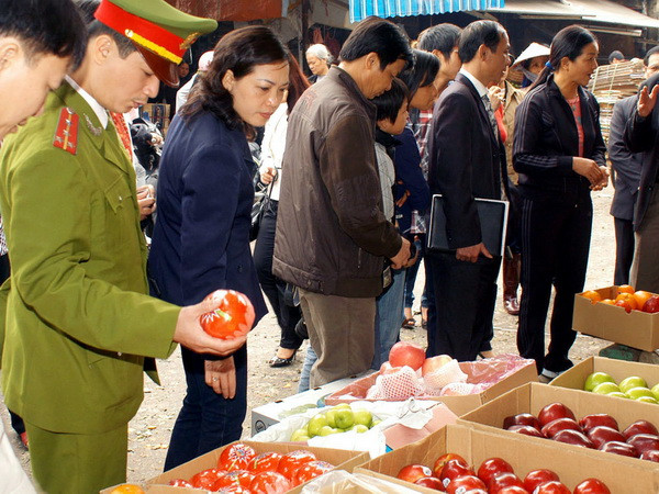 "Chưa vội kết luận trái cây giữ lâu là do chất bảo quản độc hại" ảnh 1