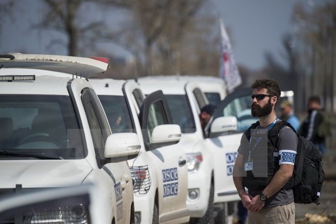 OSCE: Xuất hiện vũ khí hạng nặng gần giới tuyến ở Đông Ukraine ảnh 1