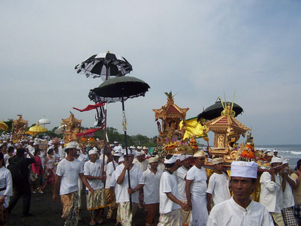 Khách du lịch không nên tới đảo Bali vào cuối tháng Ba ảnh 1