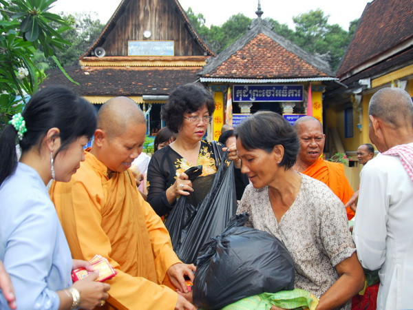 Đón Tết cổ truyền Chôl Chnam Thmây đầm ấm ở Trà Vinh ảnh 1