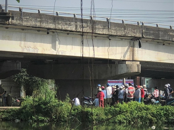 Cà Mau: Điều tra nguyên nhân 1 người đàn ông treo cổ trên cầu Cái Nhúc ảnh 1