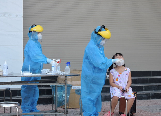 Dịch COVID-19: Mở rộng xét nghiệm sàng lọc, cắt đứt nguồn lây ảnh 2