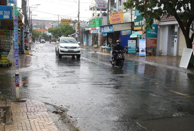 Không khí lạnh gây mưa rào và dông tại Bắc Bộ và Bắc Trung Bộ ảnh 1