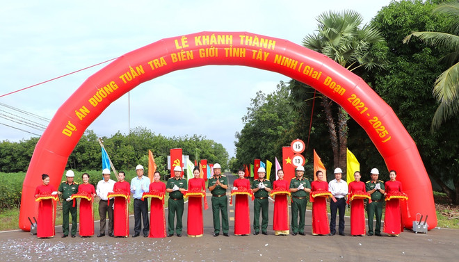 ttxvn_duong tuan tra bien gioi Tay ninh.jpg