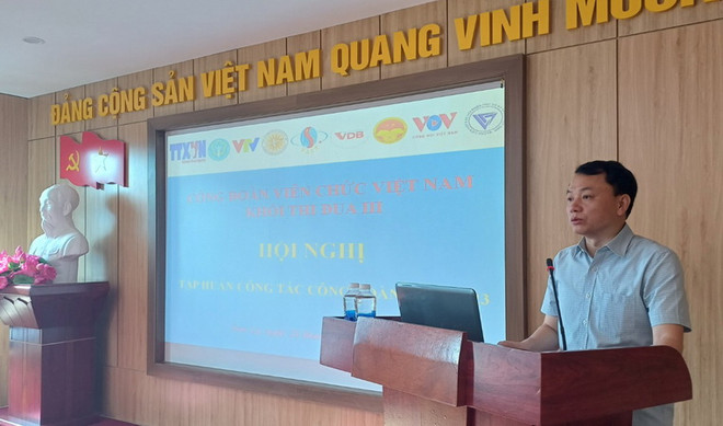 Trao nhà tình nghĩa, tập huấn nghiệp vụ Công đoàn của Khối Thi đua III ảnh 3