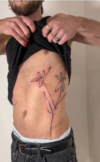 Thợ xăm hình gây bão vì thu phí đắt cho hình xăm "siêu" xấu ảnh 2