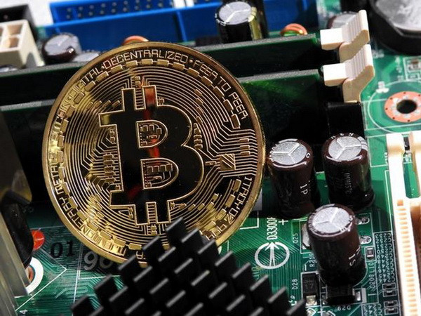 Các ngân hàng ở Anh và Mỹ cấm mua bitcoin bằng thẻ tín dụng ảnh 1