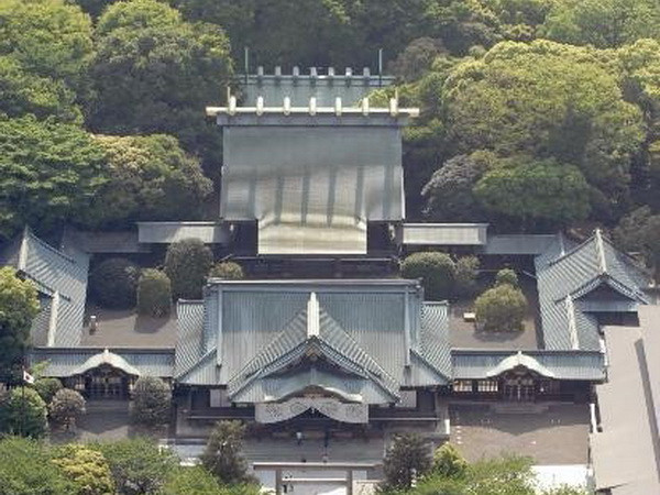 Hàn Quốc lấy làm tiếc việc Thủ tướng Nhật gửi đồ lễ tới đền Yasukuni ảnh 1