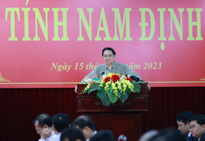 Thủ tướng Phạm Minh Chính phát biểu tại buổi làm việc với lãnh đạo chủ chốt tỉnh Nam Định. (Ảnh: Dương Giang/TTXVN) Nam Định phải trở lại là một trong những trung tâm phát triển phía Bắc ảnh 4
