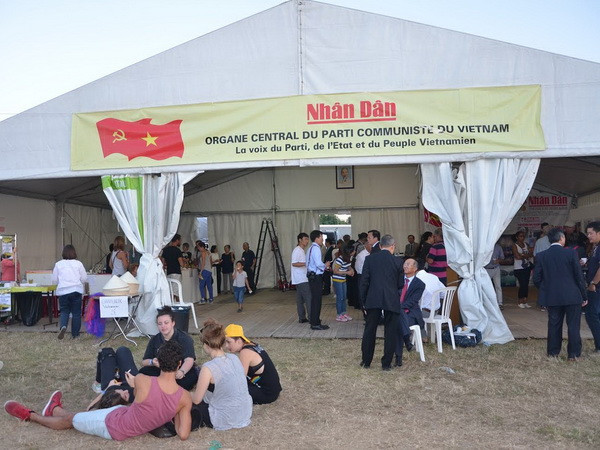 Việt Nam tham gia Hội báo Nhân đạo lần thứ 86 tại Pháp ảnh 1