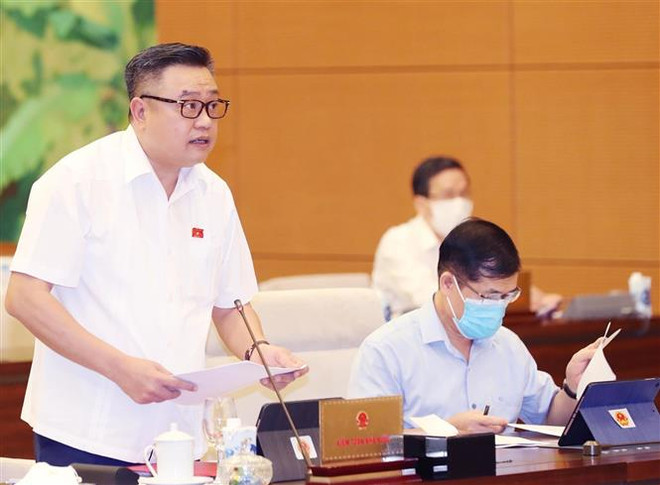 Tổng Kiểm toán nhà nước Trần Sỹ Thanh trình bày báo cáo. (Ảnh: Trọng Đức/TTXVN) Nâng cao chất lượng kiểm toán, siết chặt kỷ luật tài chính ảnh 2