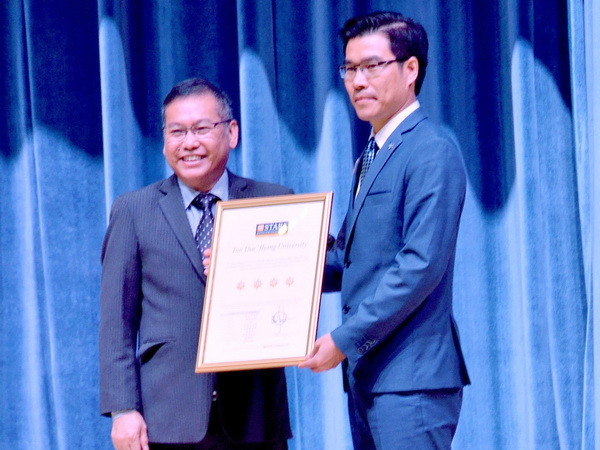 Trường đại học đầu tiên tại Việt Nam được xếp hạng 4 sao quốc tế ảnh 1