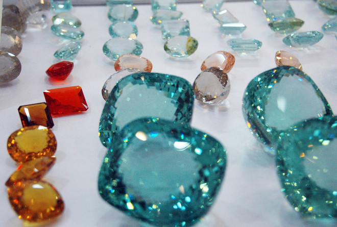 [Photo] Gần 100 công ty tham dự Hội chợ đá quý Campuchia ảnh 3