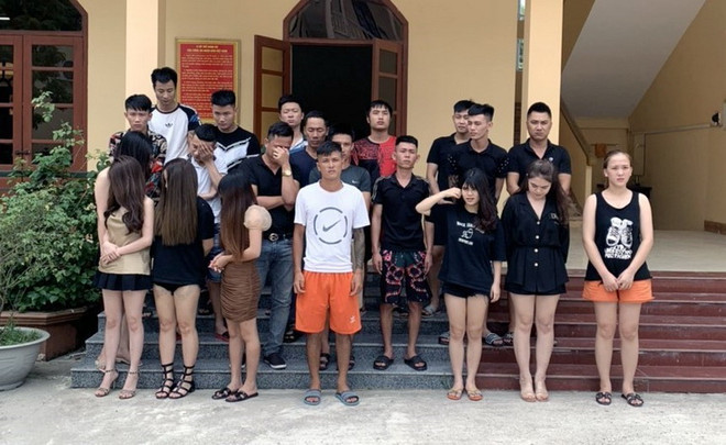 Quảng Ninh kiểm tra phòng, chống dịch, bắt giữ đối tượng dùng ma túy ảnh 1