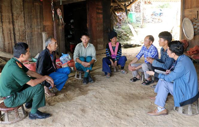 Cảm hóa người dân bằng niềm tin: Không để vùng khó lùi phía sau ảnh 1