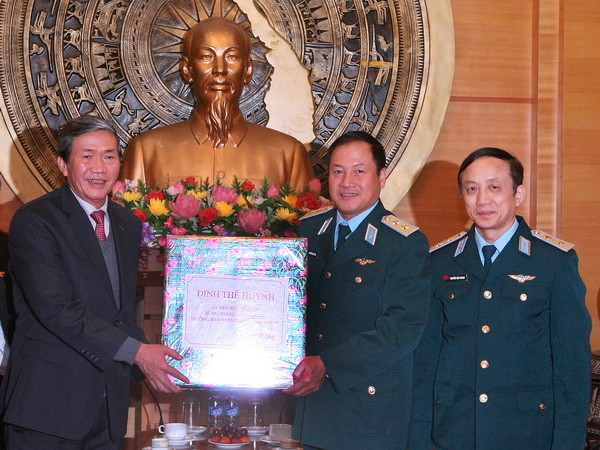 Bảo đảm an toàn tuyệt đối cho nhân dân đón Tết, vui Xuân ảnh 1