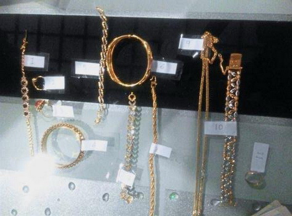 Malaysia bắt giữ 5 quan chức nhà nước cấp cao do tham nhũng ảnh 1