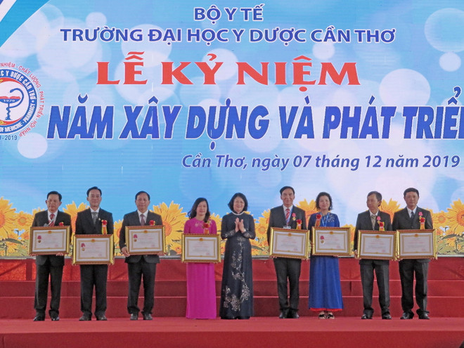 Lễ kỷ niệm 40 năm Ngày thành lập Đại học Y Dược Cần Thơ ảnh 1