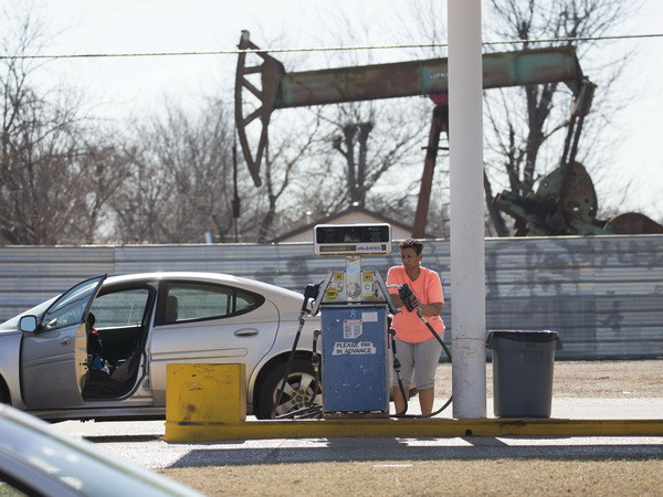 Giá dầu tuần qua chững lại sau năm tuần tăng giá liên tiếp ảnh 1